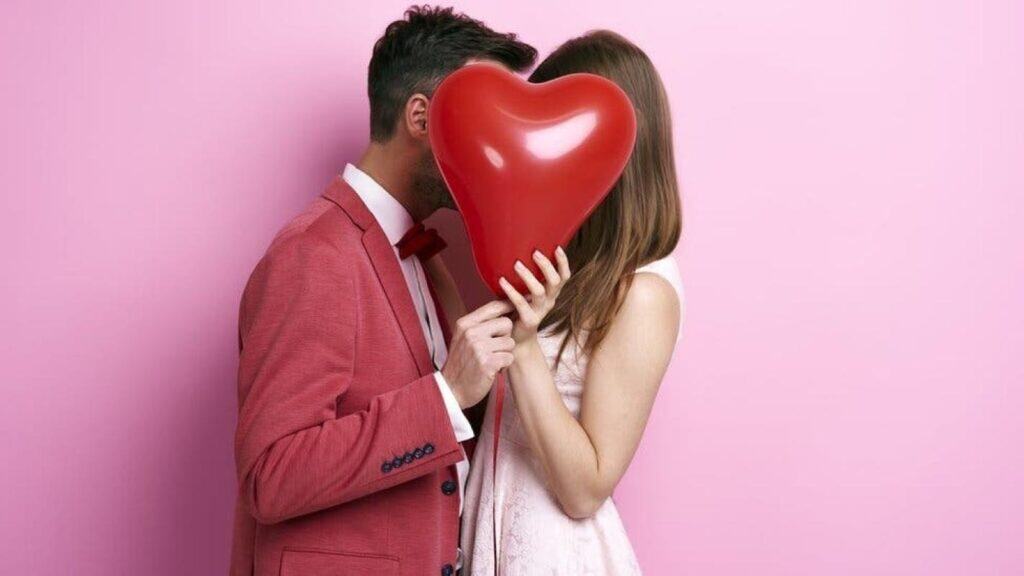 Expectativas y realidad: Cómo las redes sociales han cambiado el romance